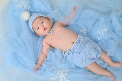 泗洪两个半月宝宝发育标准